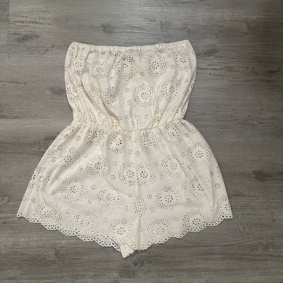 Aldea Romper
Lovers and Friends Sz M - Picture 3 of 5